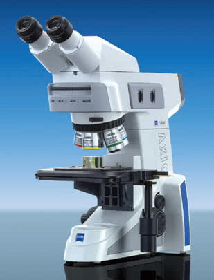Лабораторный прямой микроскоп отраженного и проходящего света
